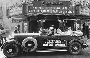 Photo of Mae West in front of Orpheum Theatre in 1929