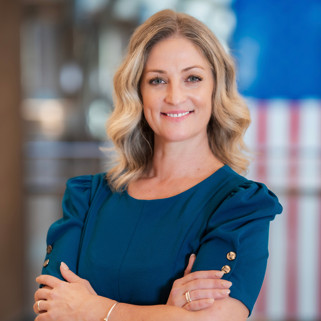 Square AEM DW Pics - Tara Square