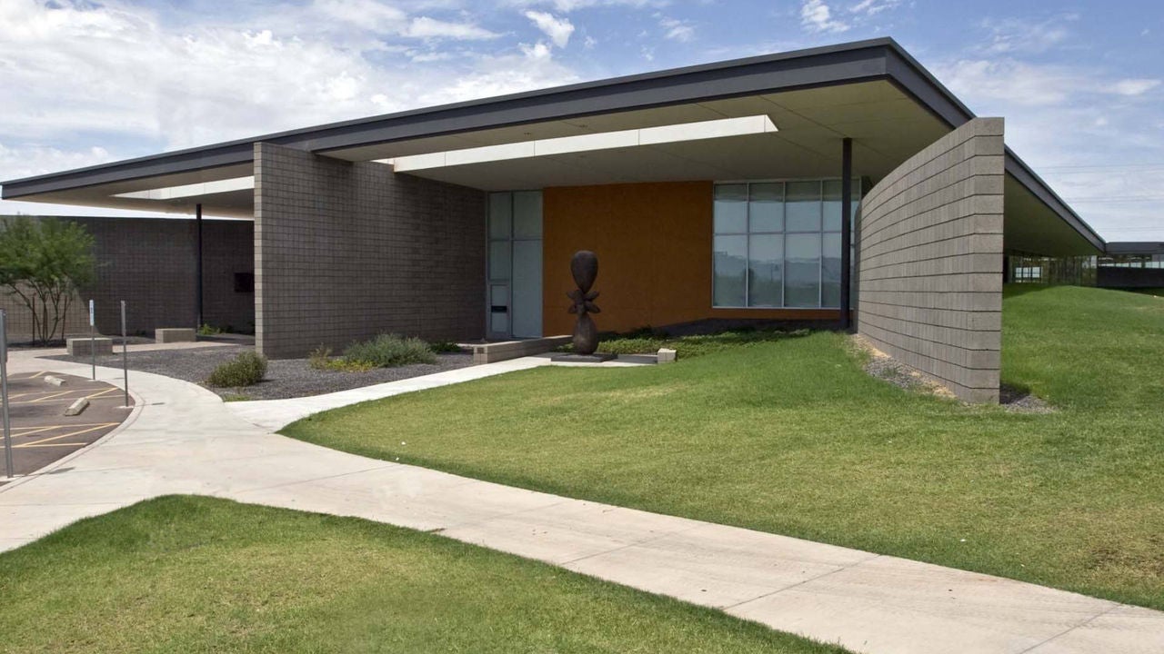 Exterior of Prickly Pear Library in Phoenix