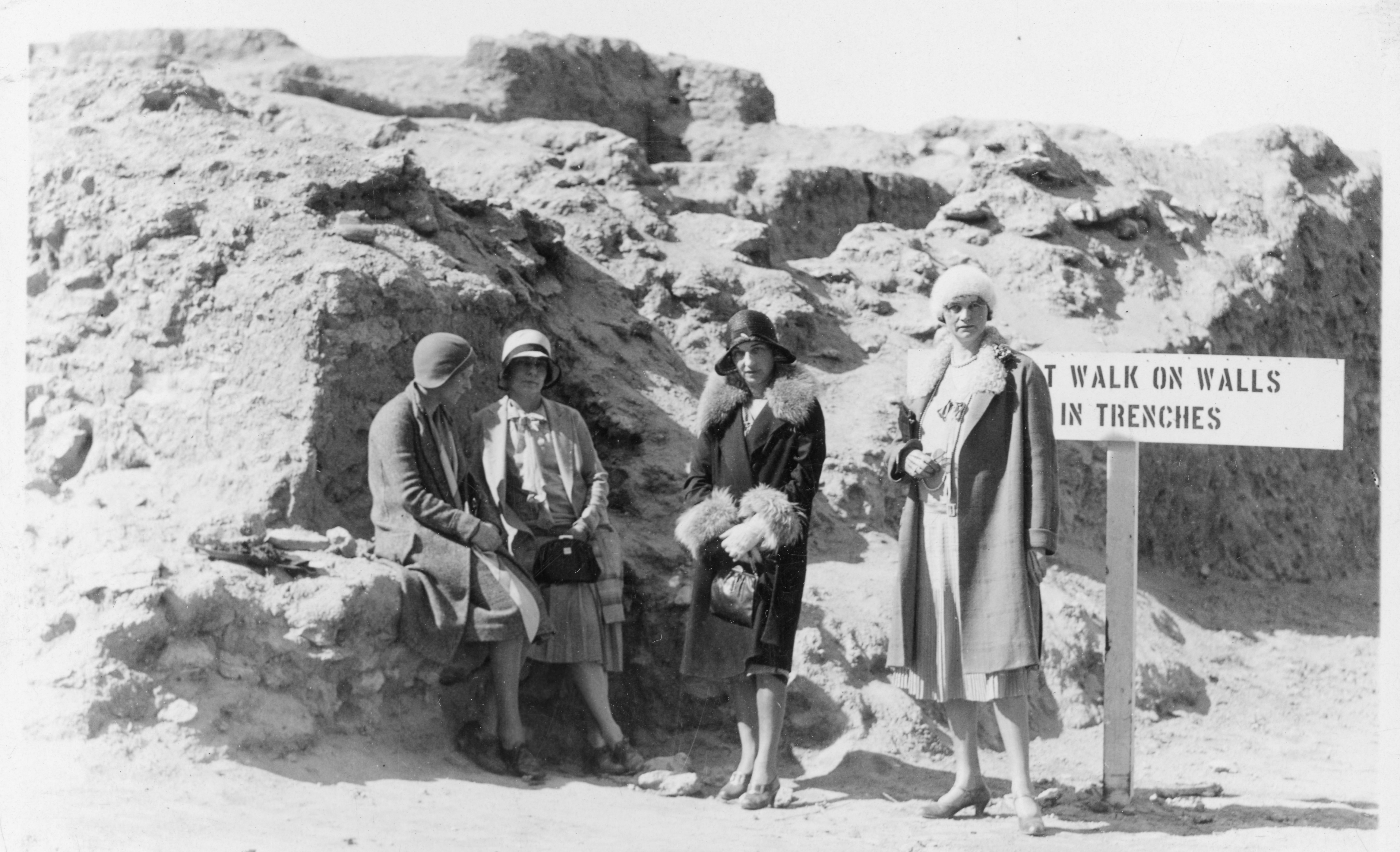 Historic image of visitors to the excavation site